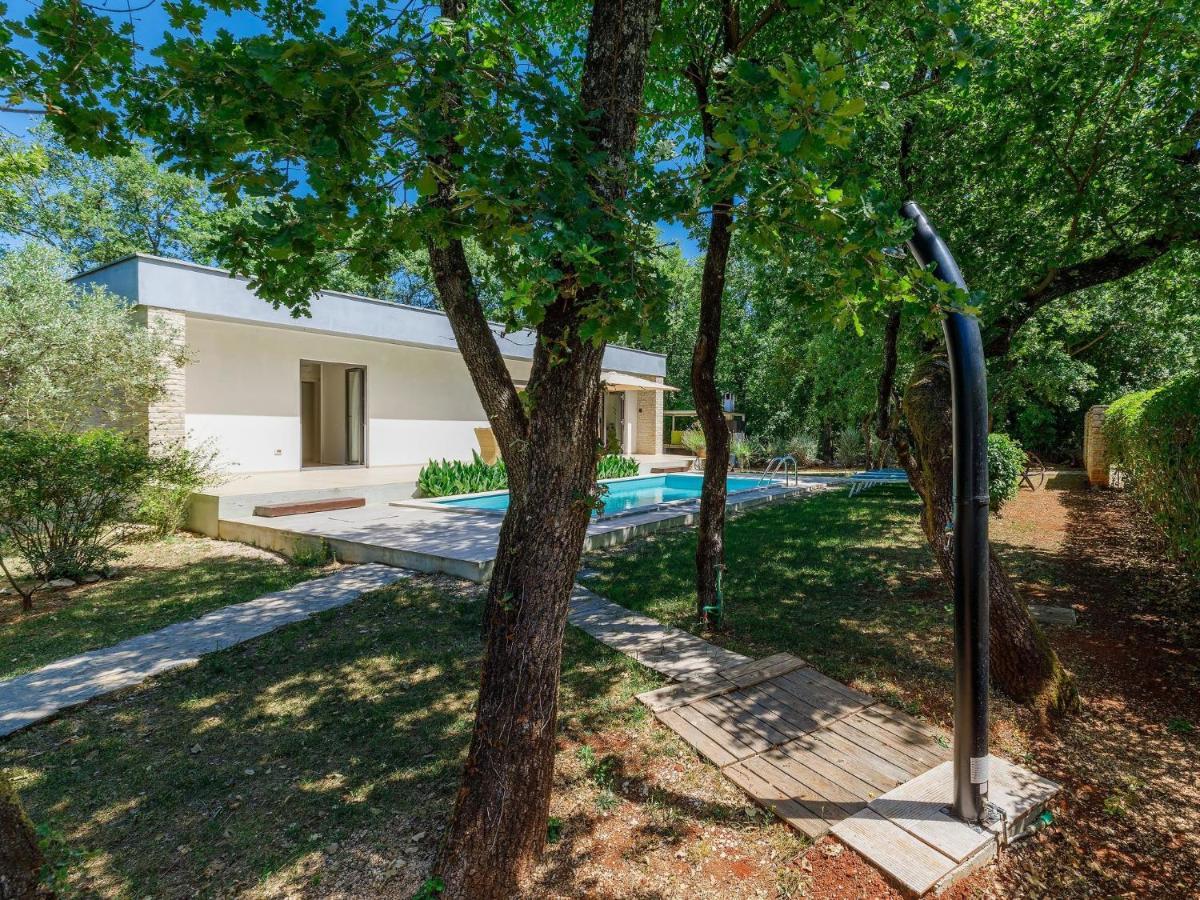 Holiday Home Villa Frleti By Interhome Umag Bagian luar foto